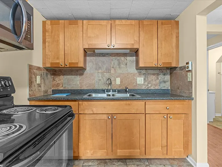 365 Saint Paul St — Photo 1
