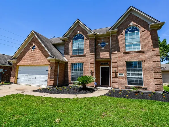 18434 S Wimbledon Dr, Katy, TX 77449