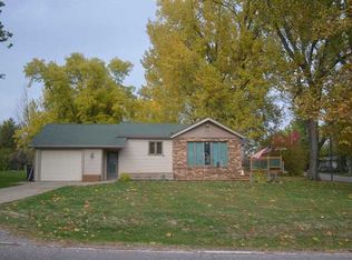 4200 NE 27th St, Des Moines, IA 50317