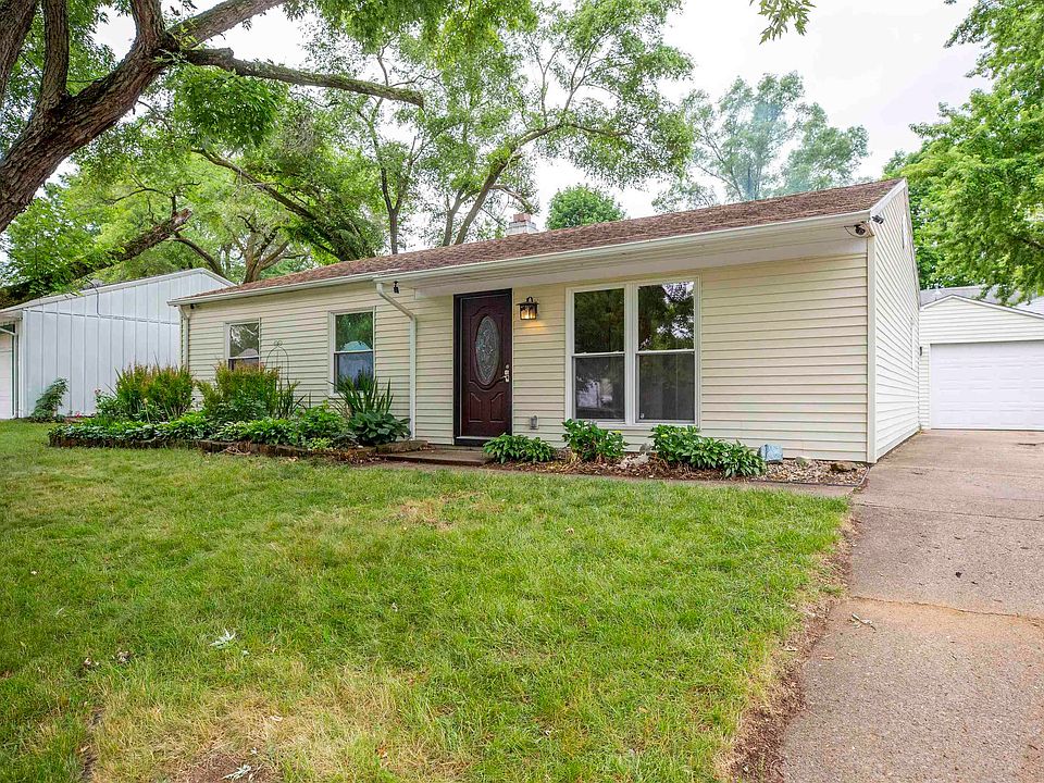 1st image of 3811 Eastmont Dr
