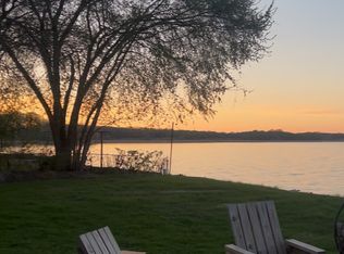 39259 N Jackson Dr APT 1, Spring Grove, IL 60081