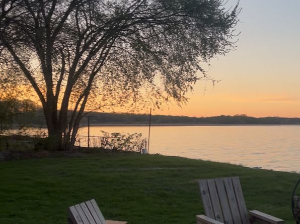 39259 N Jackson Dr APT 1