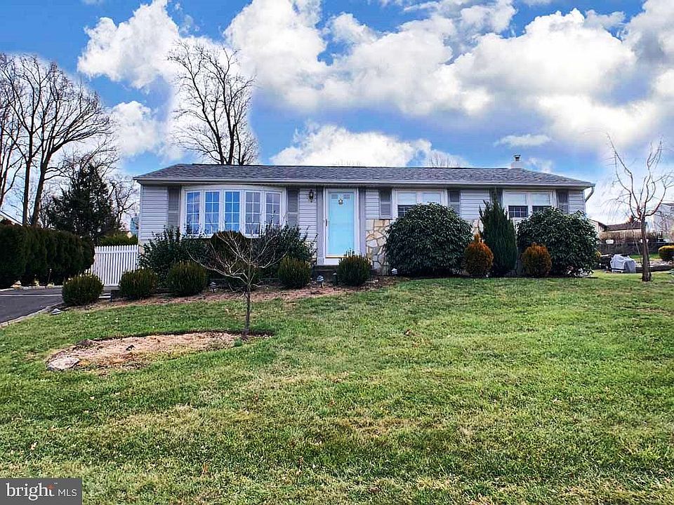 1st image of 2019 Herrick Ave
