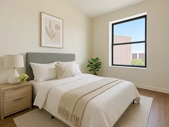 524 West 134th Street image 3 of 13