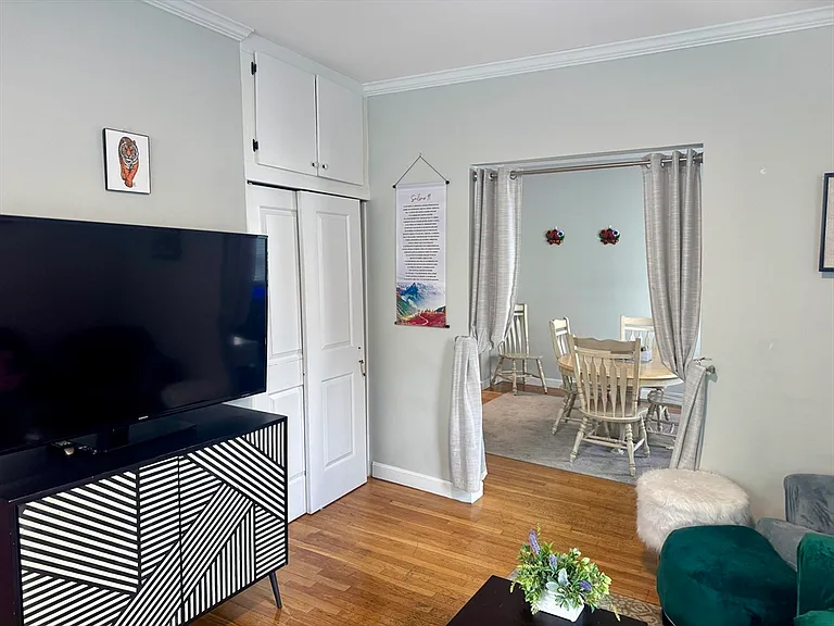 91 Foster St #1 — Photo 2