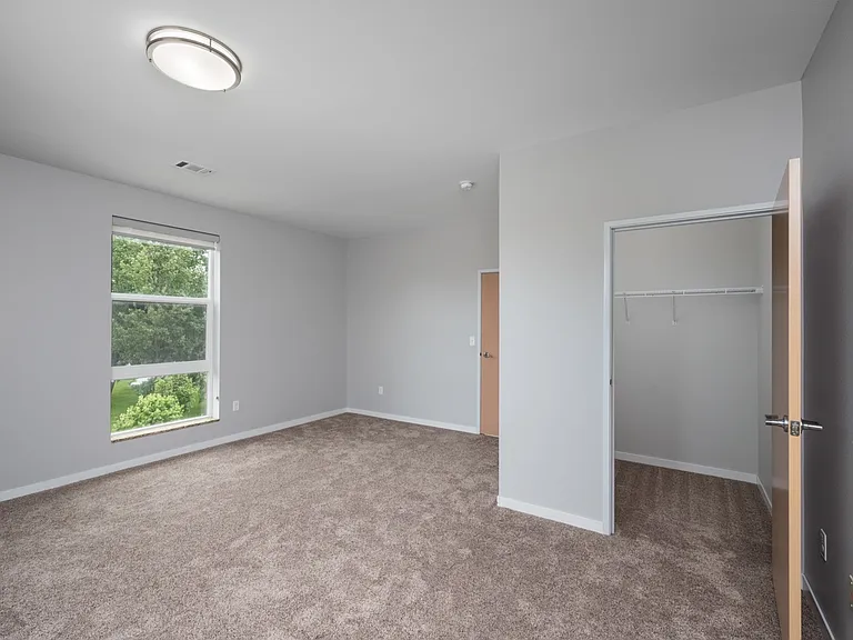 7. Boulder E2 - Bed1_Reverse 7. Boulder E2 - Bed1_Reverse