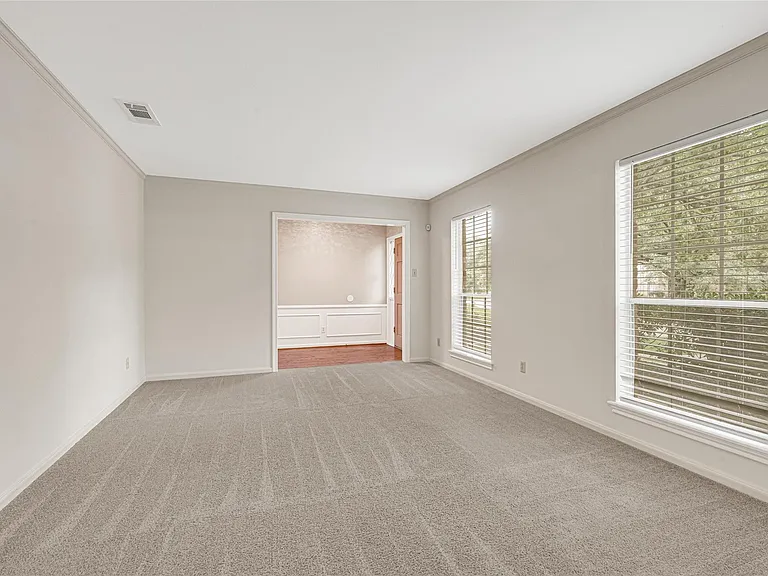 5702 Vestavia Dr — Photo 7