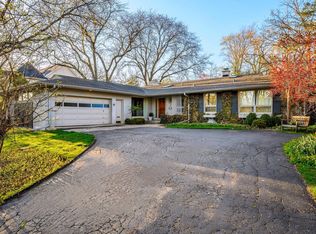 1100 Longvalley Rd, Glenview, IL 60025