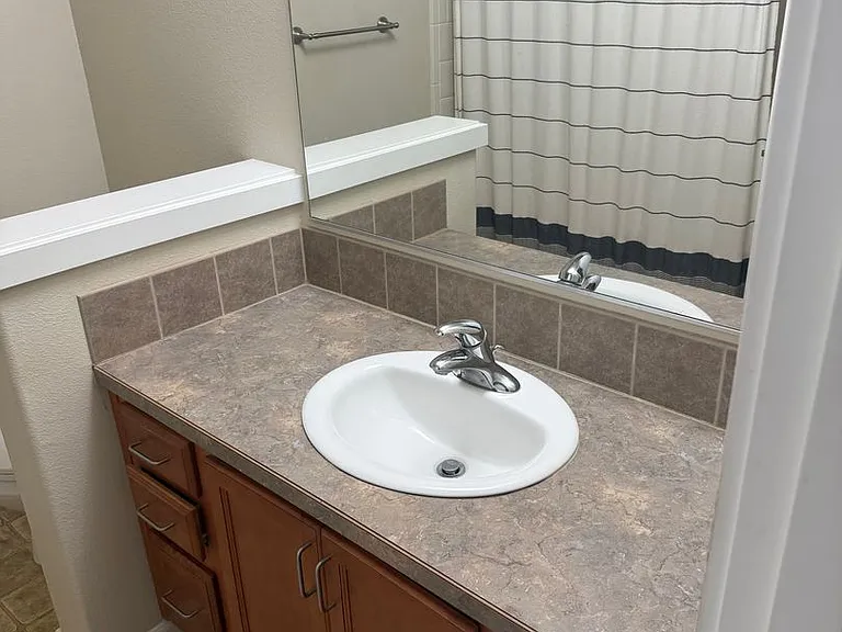 4084 Aden Pl NE — Photo 31