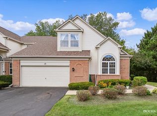 13 Edgebrook Ct, Algonquin, IL 60102