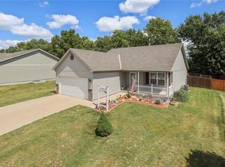 813 Emerson Dr, Belton, MO 64012