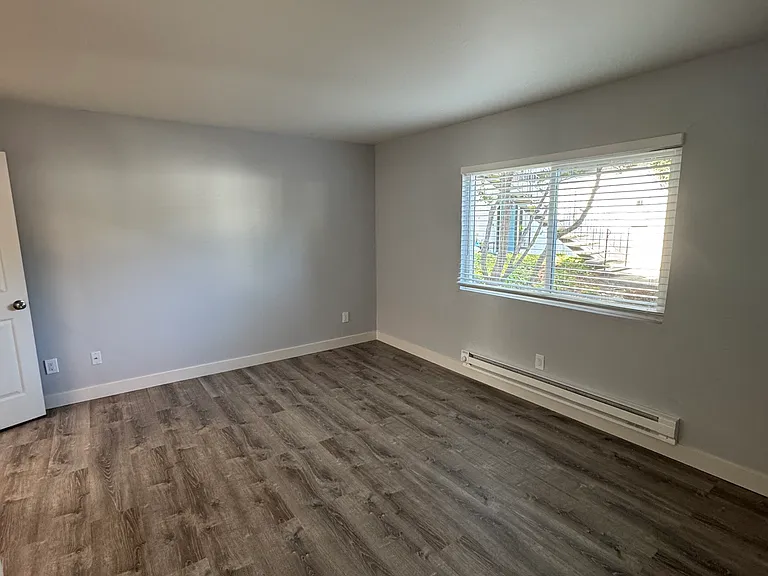 Silicon Valley Apartments — Photo 49