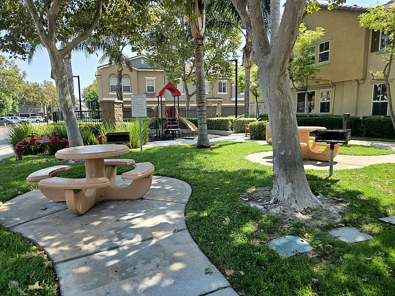 6372 Tivoli Ln — Photo 27