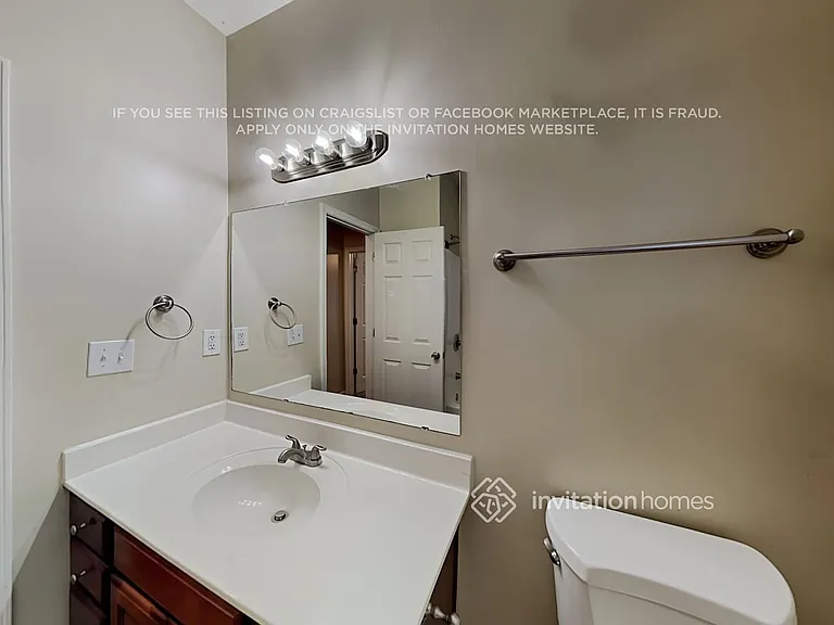 527 Gables Ct — Photo 16