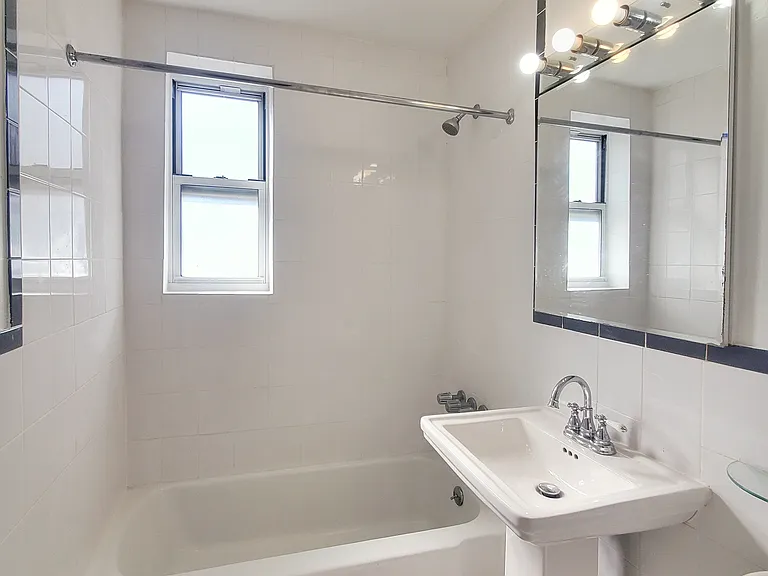 401 W 56th St #5L — Photo 7