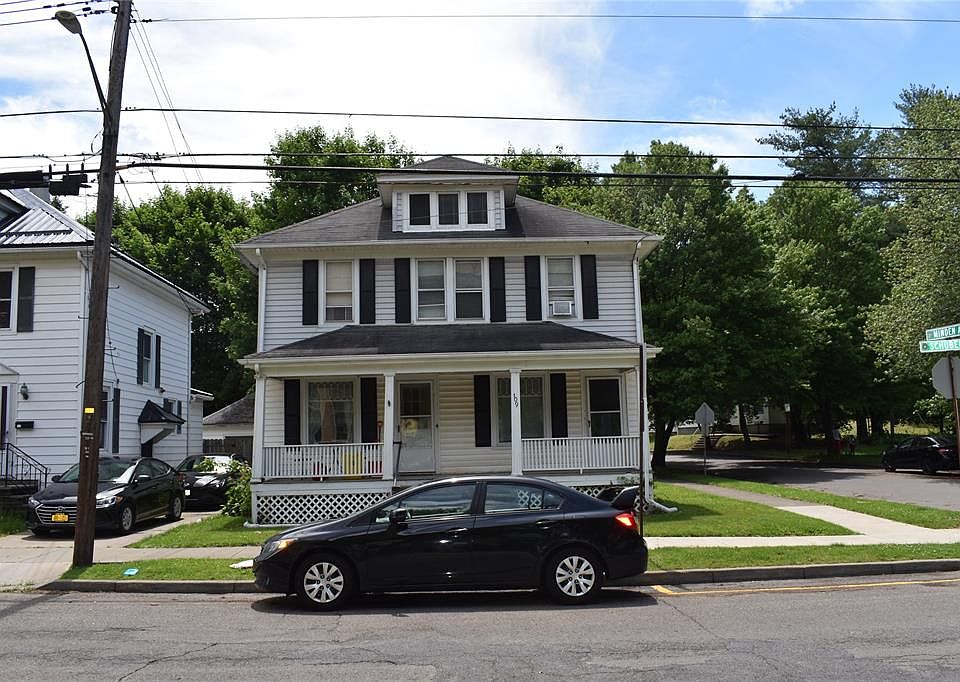1st image of 109 Schubert St