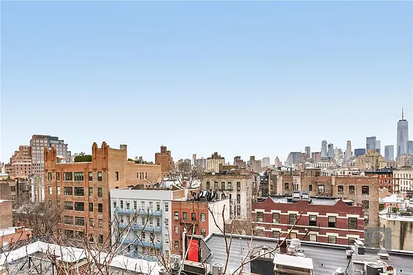 Sold by R New York | media 14