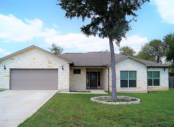 3rd image of 116 Creekwood Trl