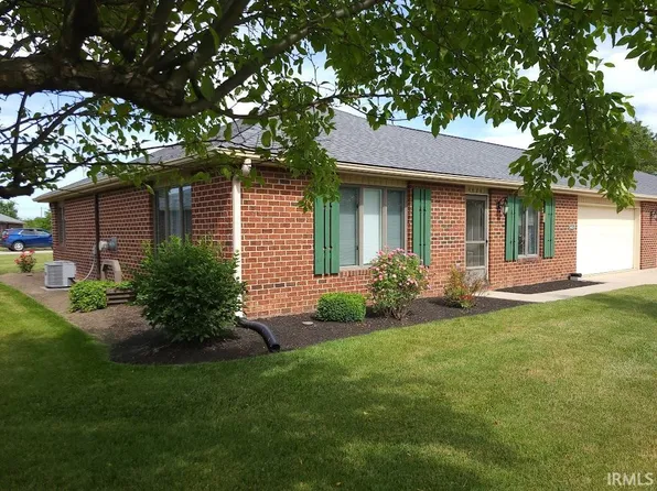 4825 E Heritage Cir, Muncie, IN 47303