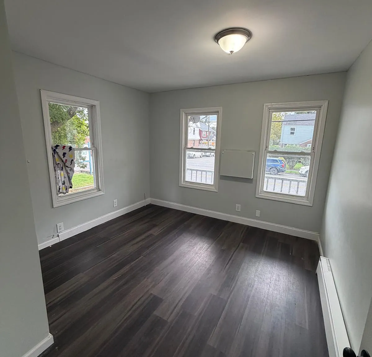3 bed, $2,450 — Photo 1