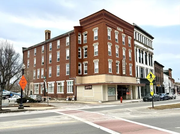 2 Six North Main St, Rochester, NH 03867