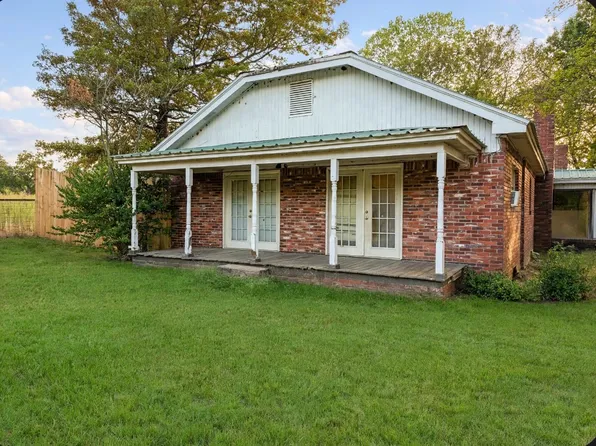 2649 N 377th Rd, Holdenville, OK 74848