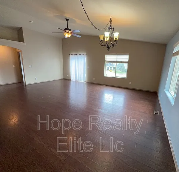10931 Glen Canyon Dr — Photo 11