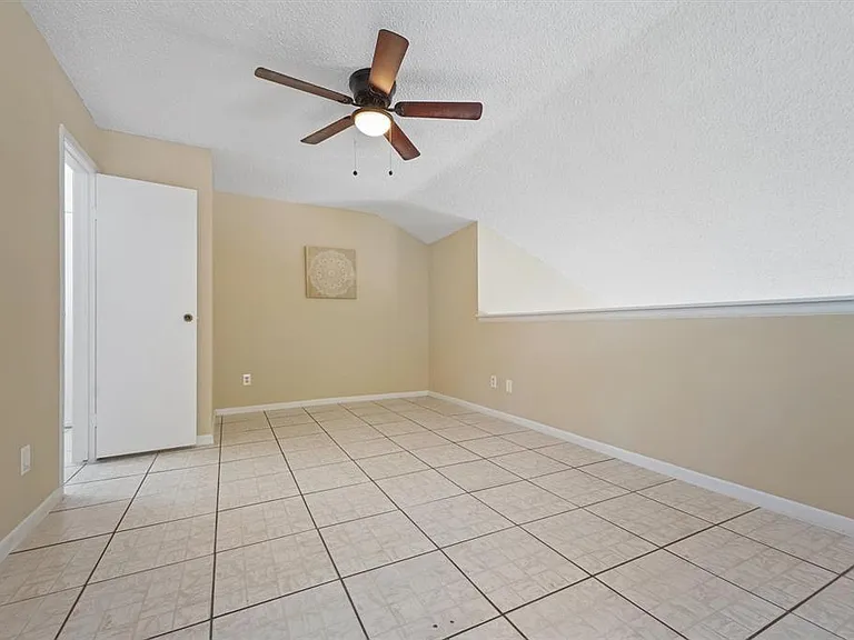10855 Meadowglen Ln #1131 — Photo 9