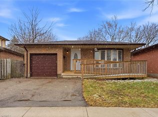 179 Banbury Rd, Brantford, ON N3P1E6