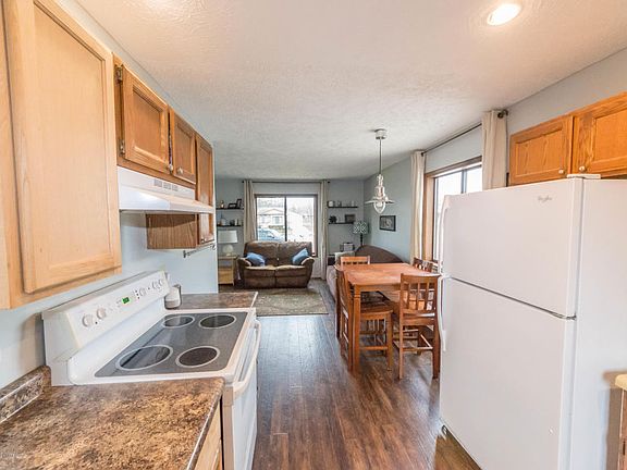 4th image of 2111 Desoto Dr