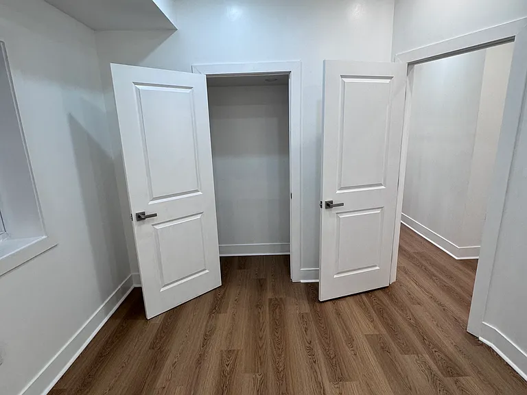647 N 16th St #2 — Photo 9