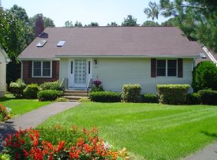 102 Oldefield Farms, Enfield, CT 06082