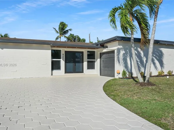 8651 NW 24th St, Sunrise, FL 33322