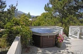 3rd image of 5463 Paradise Dr