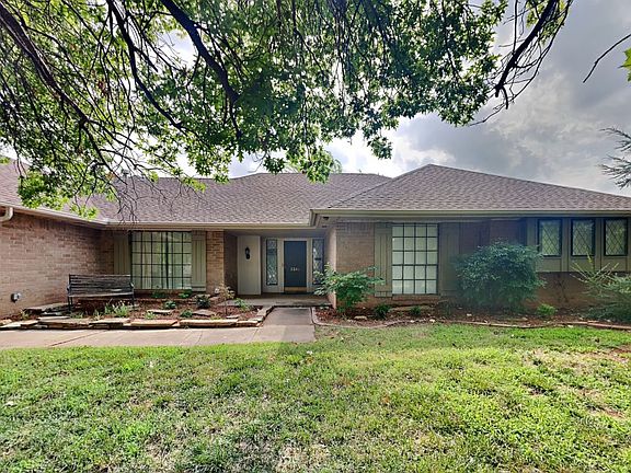4th image of 3300 S Choctaw Dr