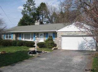 961 Locust Grove Rd, York, PA 17402