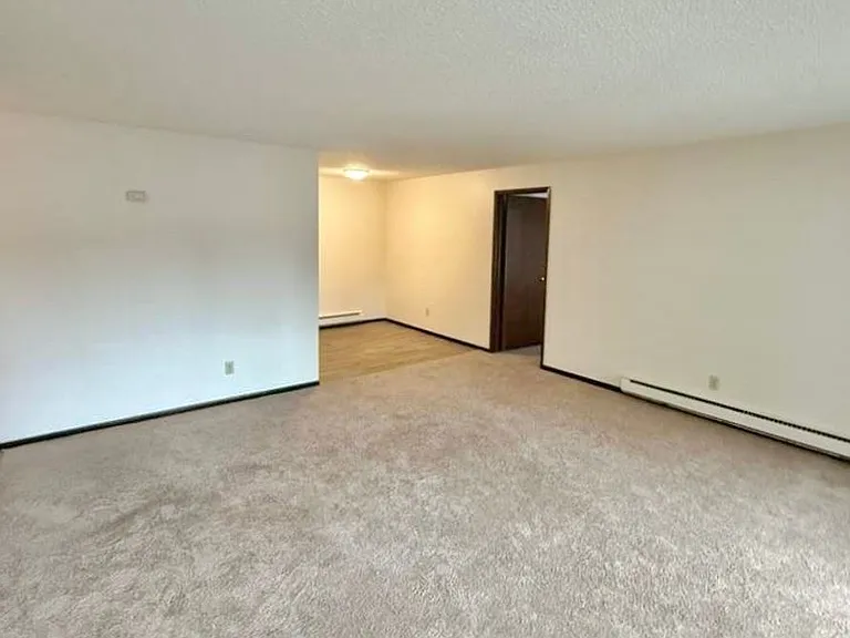18524 Tm Jd Gisz Llc — Photo 4