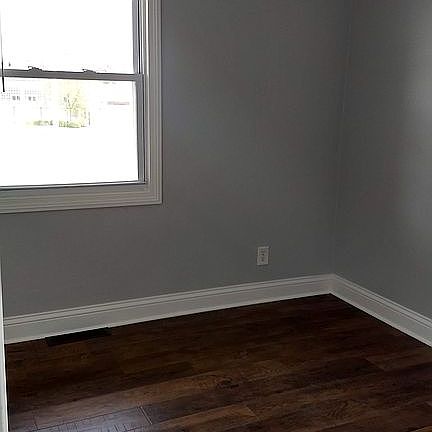 5th image of 2933 Acosta St