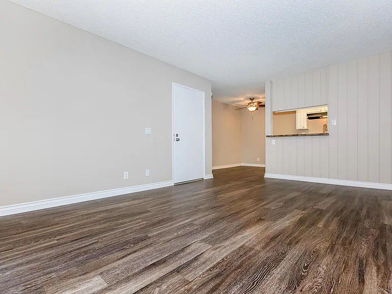 Birchwood Village Apartment Homes — Photo 32