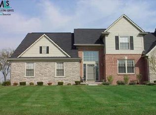 54766 Grenelefe, South Lyon, MI 48178