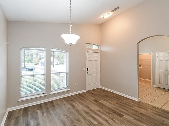 3rd image of 2236 Blackstone Way