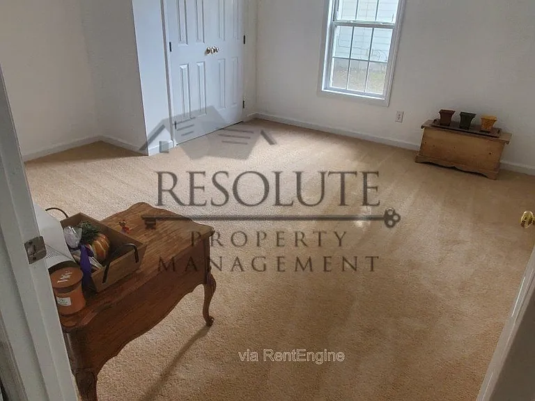 7909 Zebulon Rd — Photo 11