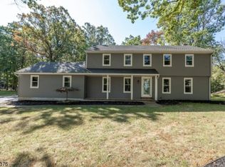 1544 Mountain Top Rd, Bridgewater, NJ 08807