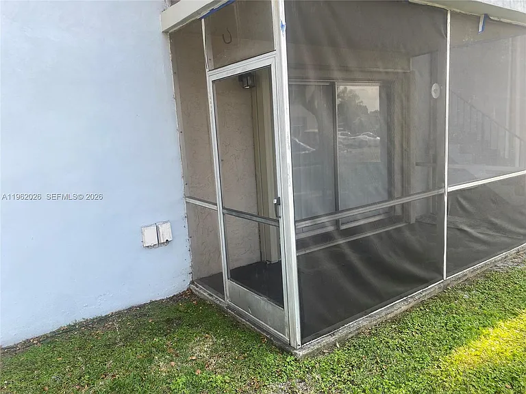 335 W Laurel Dr #1M — Photo 19