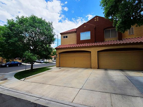 2nd image of 1653 Cloister Ave