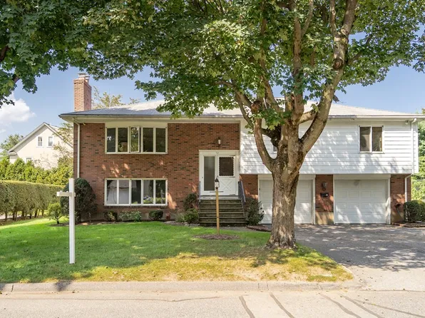 52 Cottonwood Rd, Wellesley, MA 02482