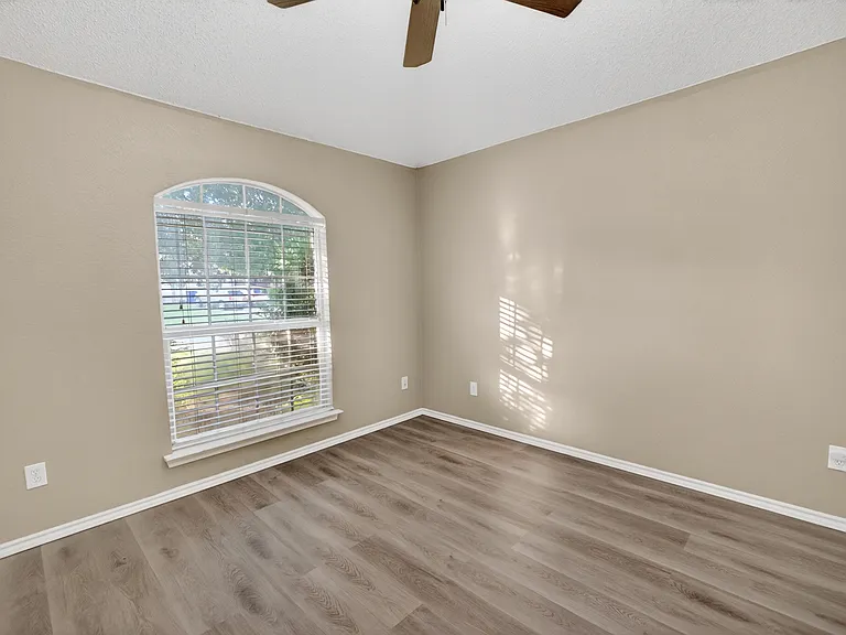 1105 Hidden Glade Dr — Photo 19