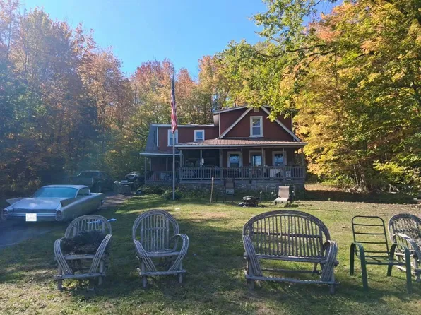 36 Lake Rd, Wilton, ME 04294
