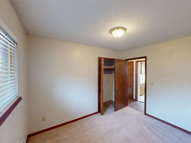 18529 E 3rd St — Photo 11