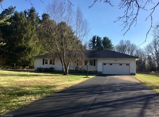 13 Brantwood Ter, Hackettstown, NJ 07840